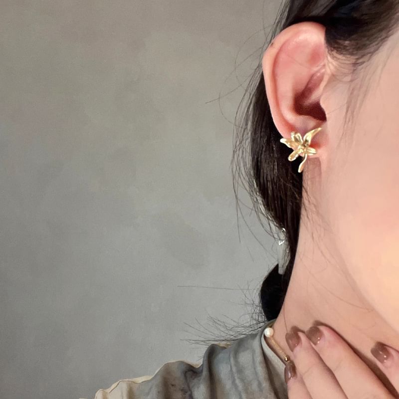 Floral Alloy Stud Earring SpreePicky