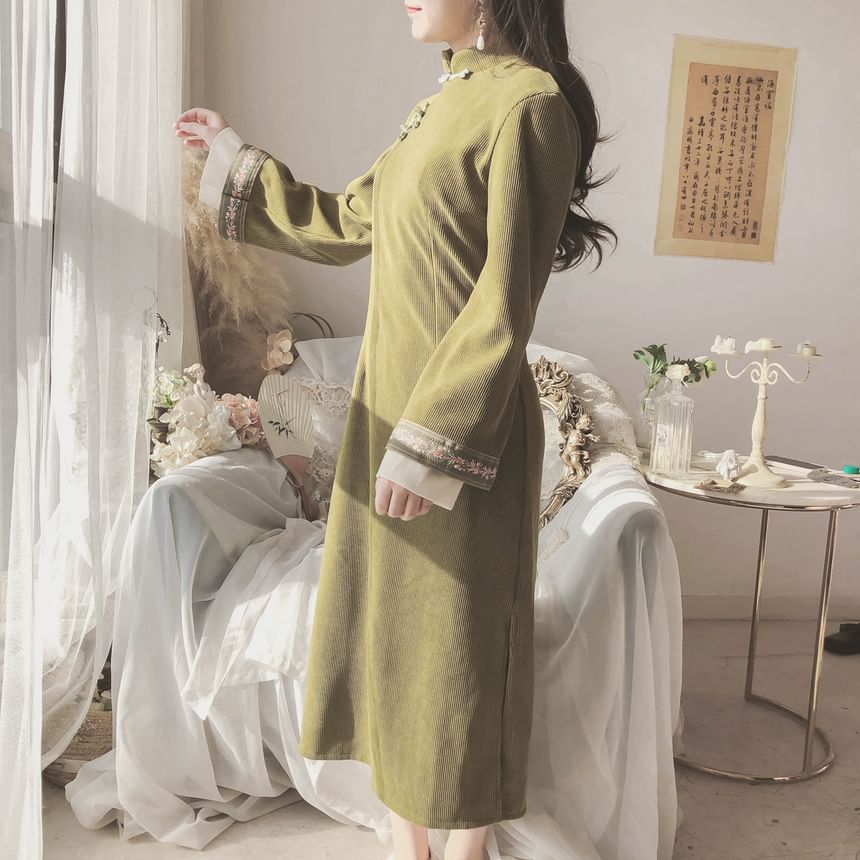 Set: Long-Sleeve Band Collar Embroidered Midi Qipao + Sleeveless Embroidered Midi Dress mySite