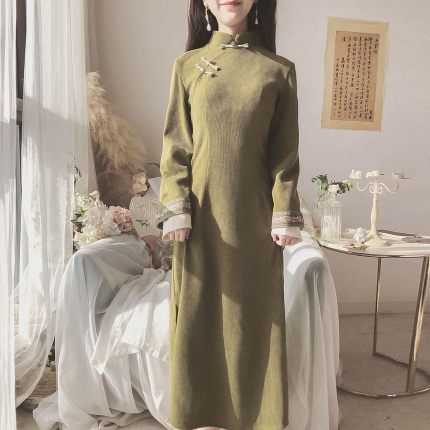 Set: Long-Sleeve Band Collar Embroidered Midi Qipao + Sleeveless Embroidered Midi Dress mySite