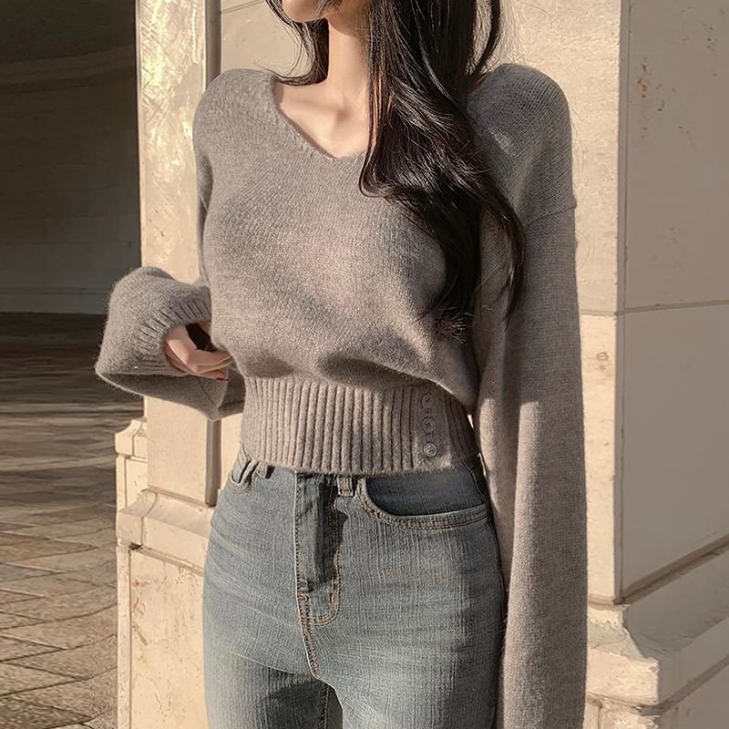 V-Neck Plain Cropped Sweater SpreePicky