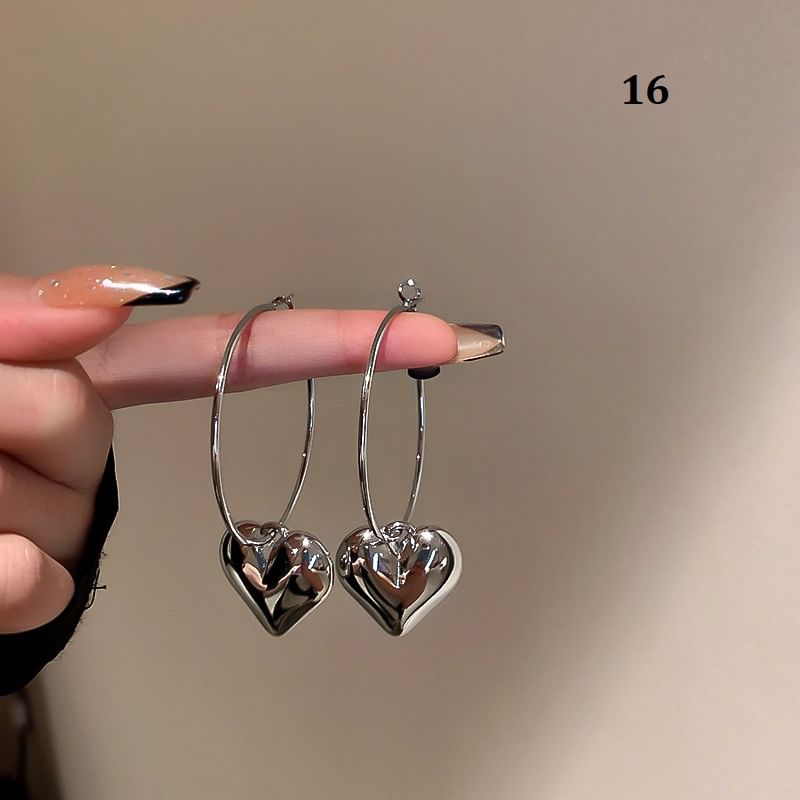 (Various Silver Earring Designs) Tone FashionChic