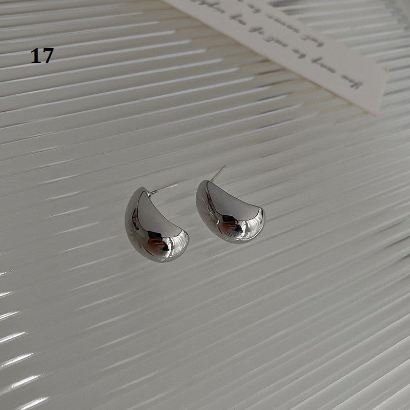 (Various Silver Earring Designs) Tone FashionChic