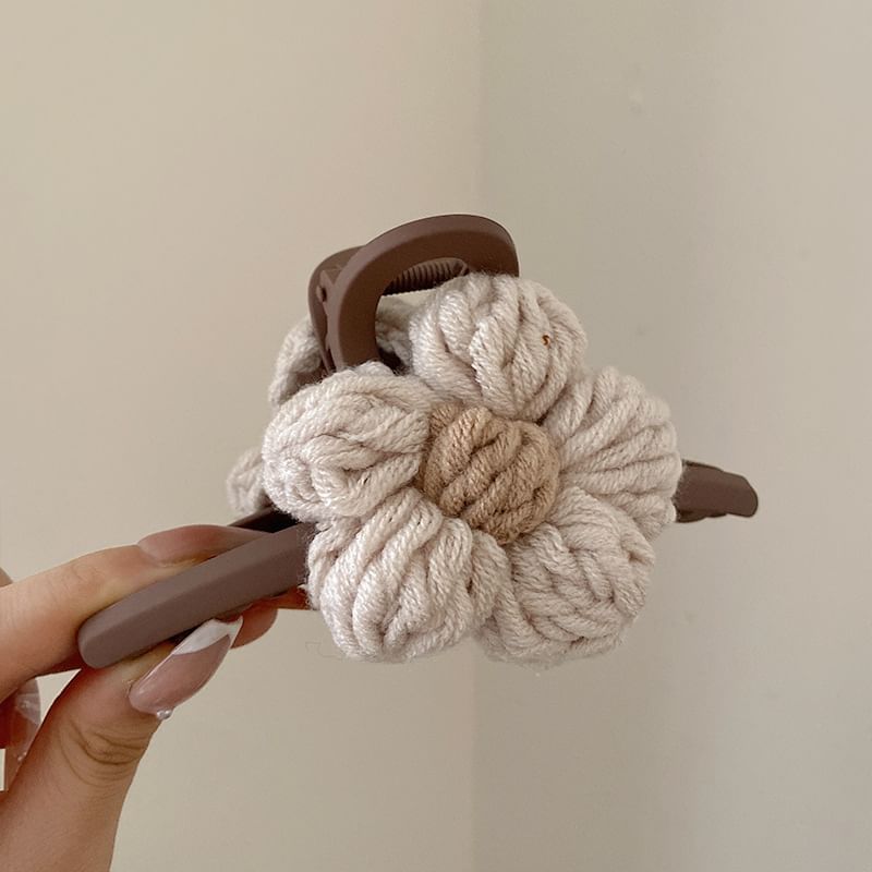 Floral Yarn Hair Clamp mySite