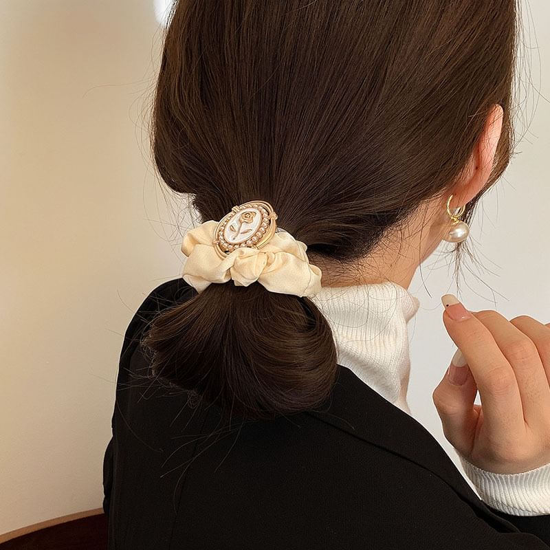 Floral Faux Pearl Mesh Hair Clamp / Scrunchie / Hair Clip mySite