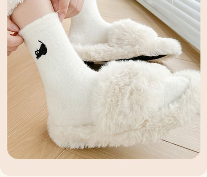 Cat Embroidered Fleece Short Socks / Set SpreePicky