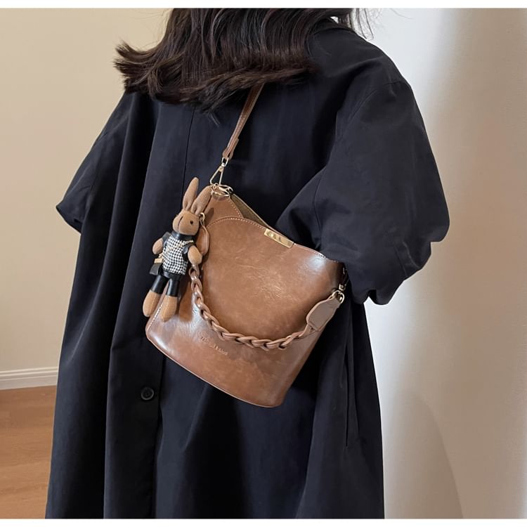 Set: Faux Leather Bucket Bag + Bag Charm SpreePicky