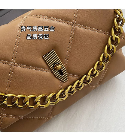 Chained Quilted Shoulder Bag SpreePicky