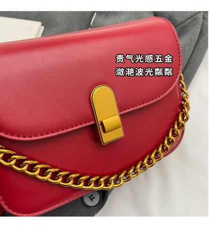 Chained Flap Crossbody Bag SpreePicky