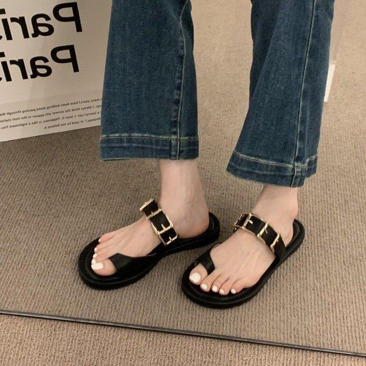 Buckled Toe Loop Sandals SpreePicky