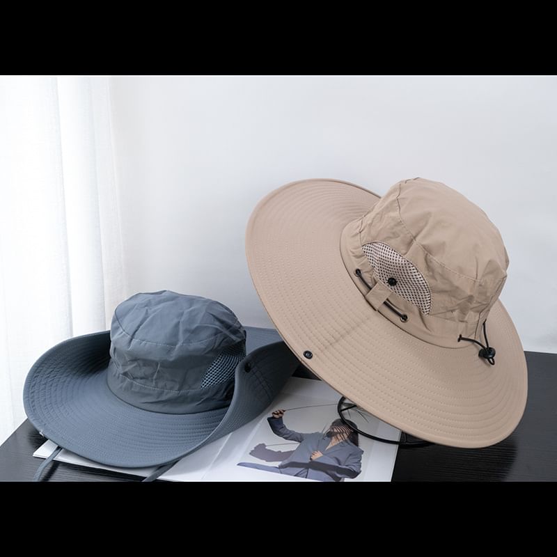Mesh Hiking Cap