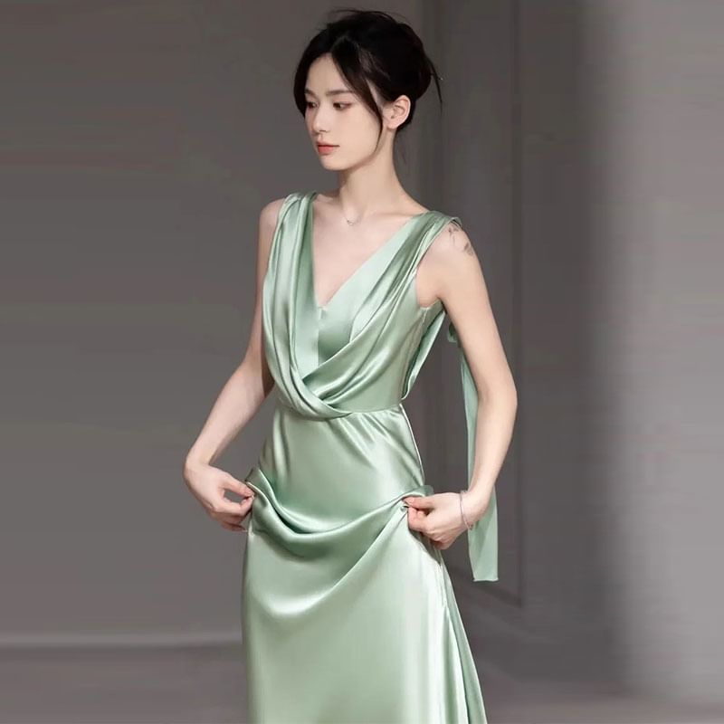 Sleeveless V-Neck Plain Open Back Satin Mermaid Evening Gown SpreePicky