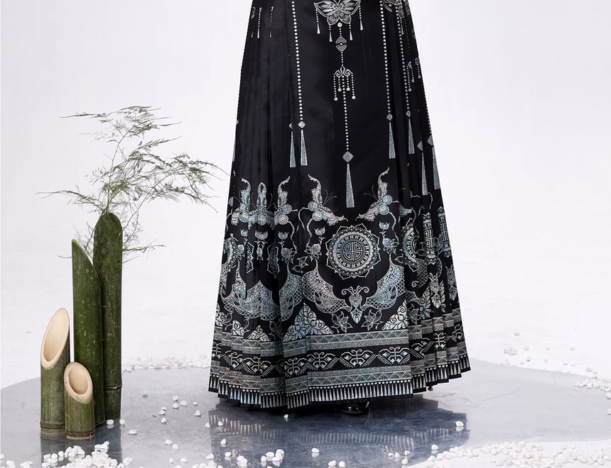 Traditional Chinese Long-Sleeve Top / Print Maxi A-Line Pleated Skirt / Set SpreePicky