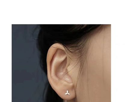 Asymmetrical Leaf Ear Stud SpreePicky