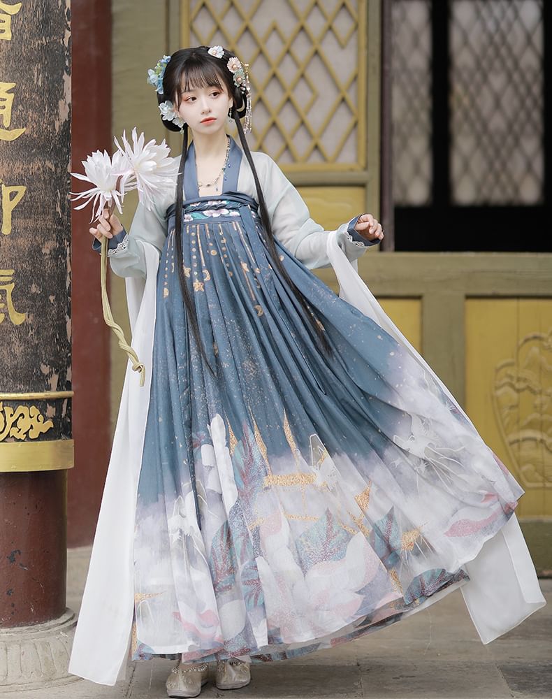 Floral Traditional Chinese Costume Set SpreePicky