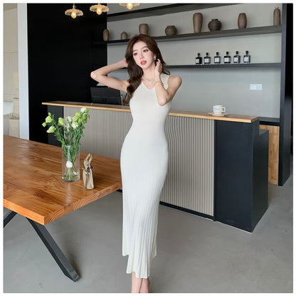 Sleeveless V-Neck Plain Midi Knit Sheath Dress SpreePicky