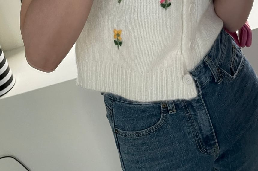 Short-Sleeve Floral Embroidered Button-Up Knit Top SpreePicky