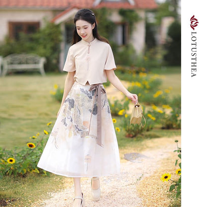 Short-Sleeve Floral Embroidered Keyhole Crop Blouse / High Waist Printed Midi Ma Mian Skirt SpreePicky