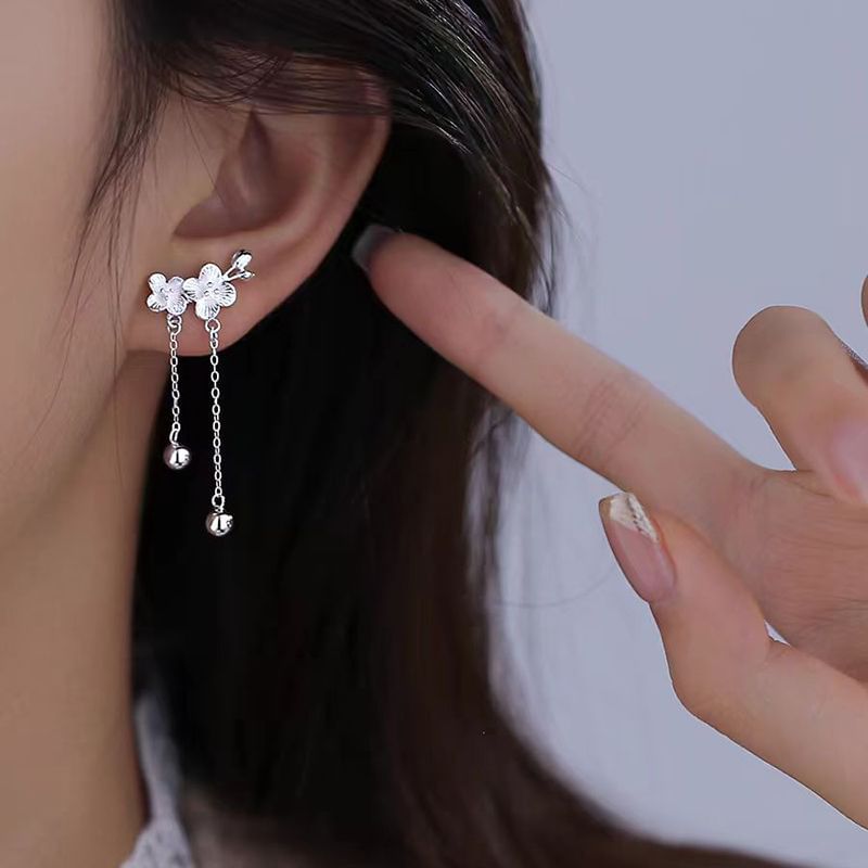 Floral Alloy Asymmetrical Dangle Earring mySite