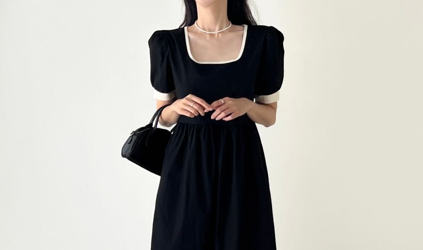 Short-Sleeve Square Neck Two Tone Midi A-Line Dress SpreePicky