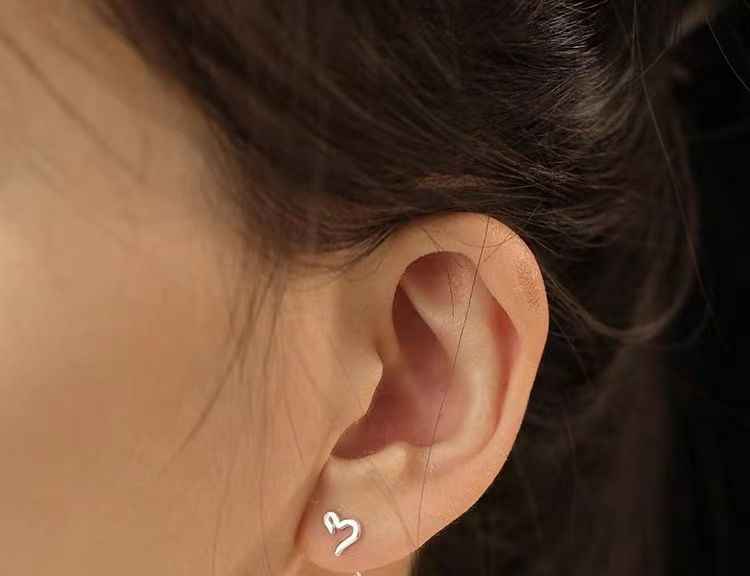 Sterling Silver Heart Stud Earring SpreePicky