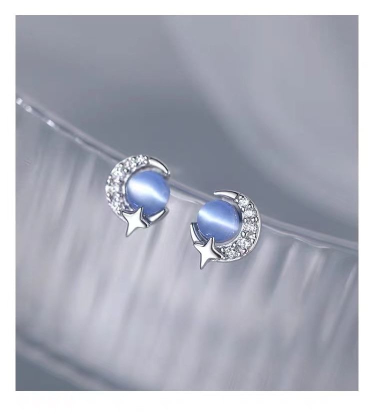 Moon Studded Earring SpreePicky