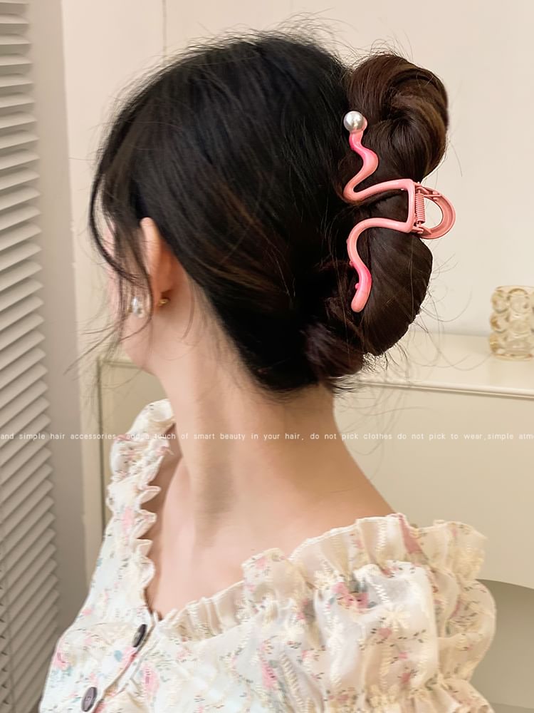 Faux Pearl Wavy Alloy Hair Clamp SpreePicky