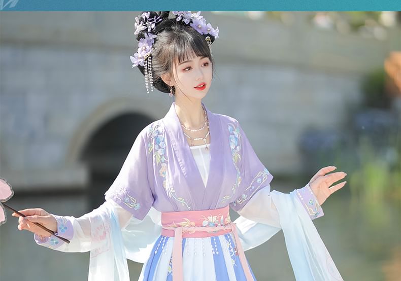 Traditional Chinese Floral Costume Set SpreePicky