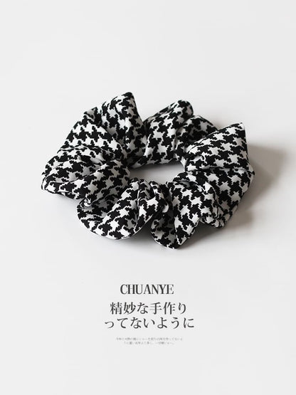 Bow / Houndstooth Print Fabric Scrunchie SpreePicky