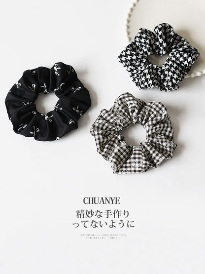 Bow / Houndstooth Print Fabric Scrunchie SpreePicky