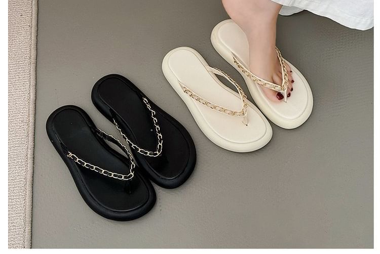 Chain Detail Flip-Flops SpreePicky