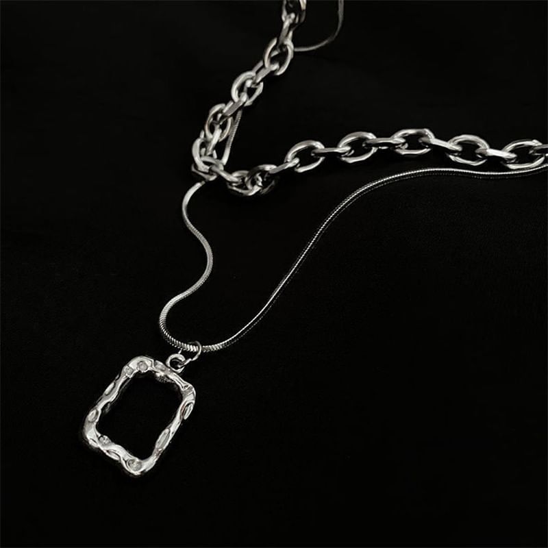 Rectangle Pendant Layered Alloy Choker mySite