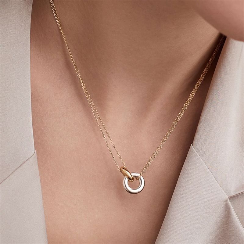 Interlocking Hoop Pendant Alloy Necklace mySite