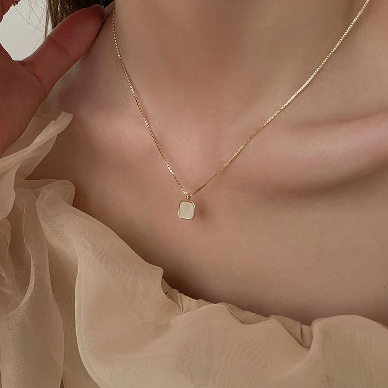 Square Shell Pendant Alloy Choker mySite