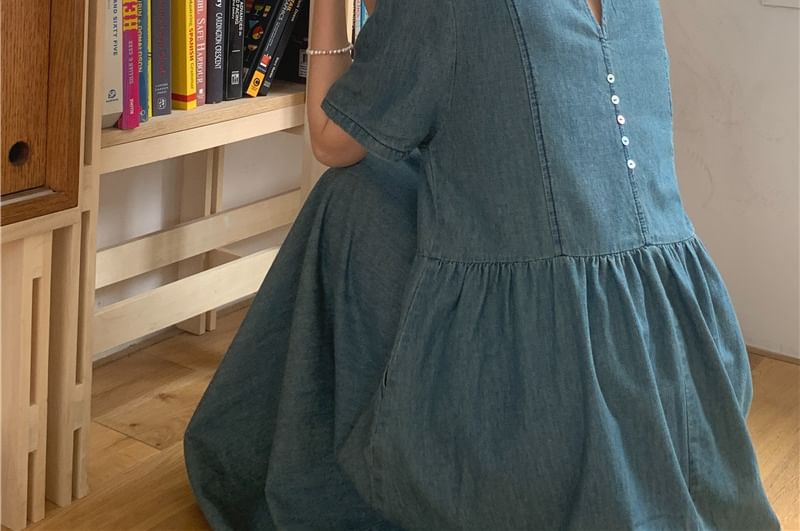 Short-Sleeve Round Neck Washed Denim Midi A-Line Dress SpreePicky