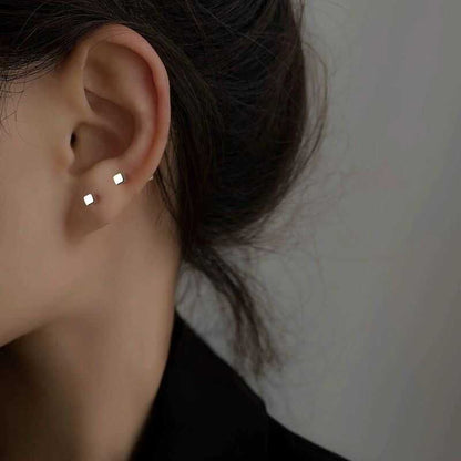 Cube Ear Stud mySite