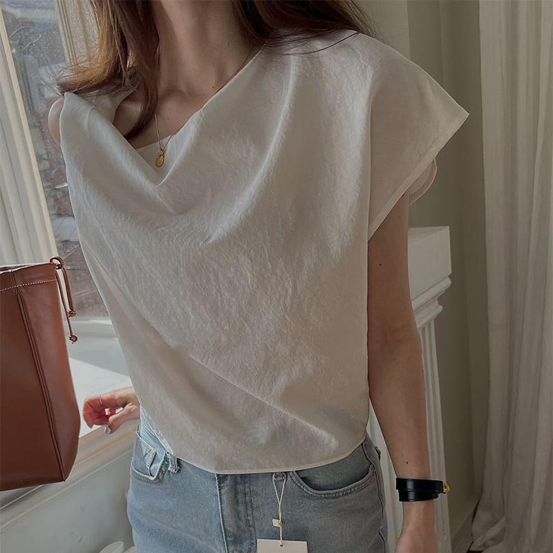 Sleeveless Asymmetrical Plain Top mySite