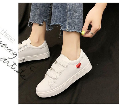 Casual Sneakers With Heart-Shaped Decor SpreePicky