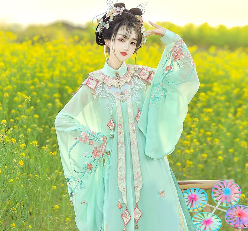 Set: Floral Embroidered Hanfu Long Blouse + Camisole Top + Maxi Skirt + Scarf SpreePicky