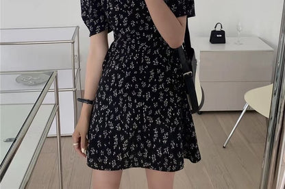 Short Sleeve Floral Print Square Neck Cut SpreePicky