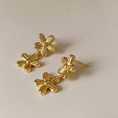 Floral Alloy Drop Earring SpreePicky