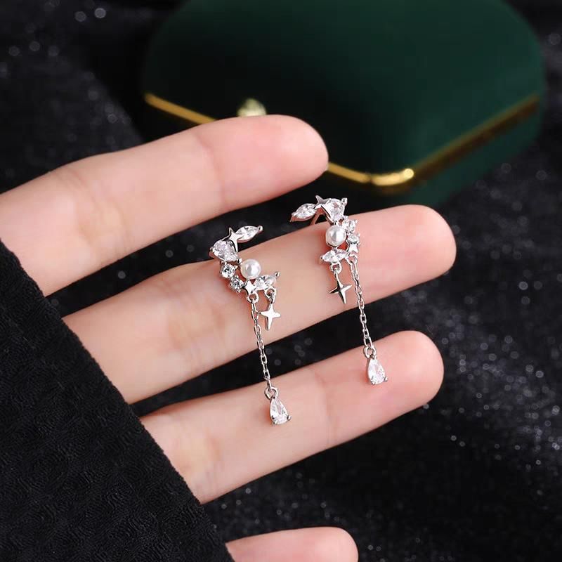 Moon & Star Alloy Dangle Earring mySite