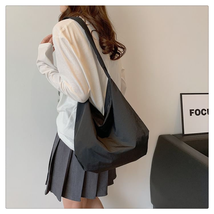 Plain Zip Shoulder Bag SpreePicky