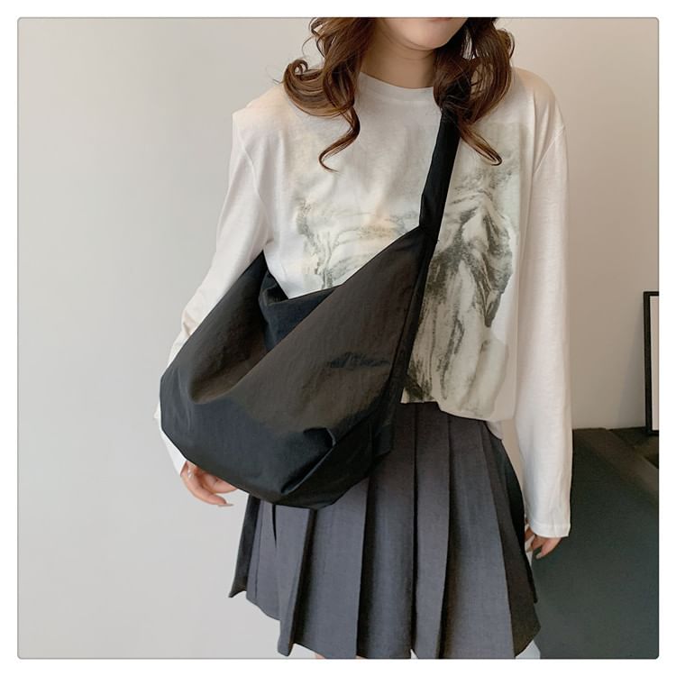 Plain Zip Shoulder Bag SpreePicky