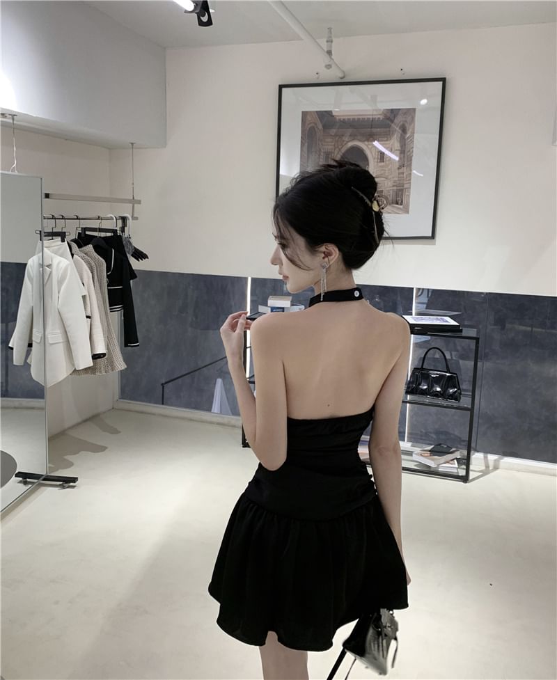 Halter Plain Open Back Mini A mySite