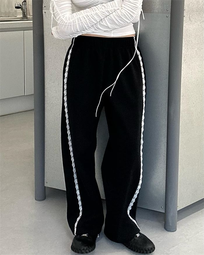 Low Waist Lace Panel Loose-Fit Wide-Leg Sweatpants SpreePicky