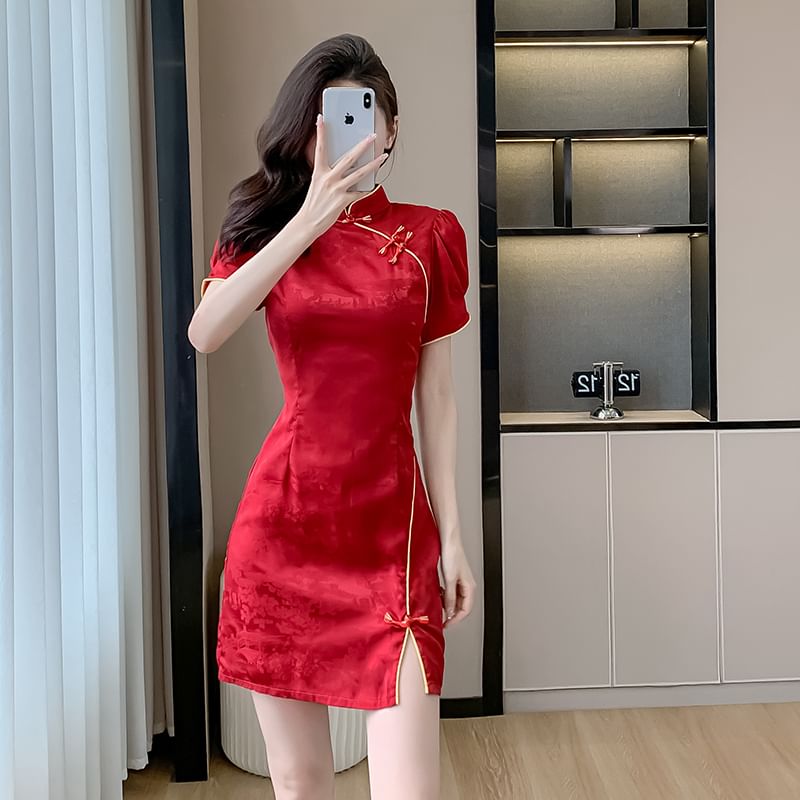 Traditional Chinese Short-Sleeve Stand Collar Jacquard Contrast Trim Frog Buttoned Slit Mini A-Line Dress SpreePicky