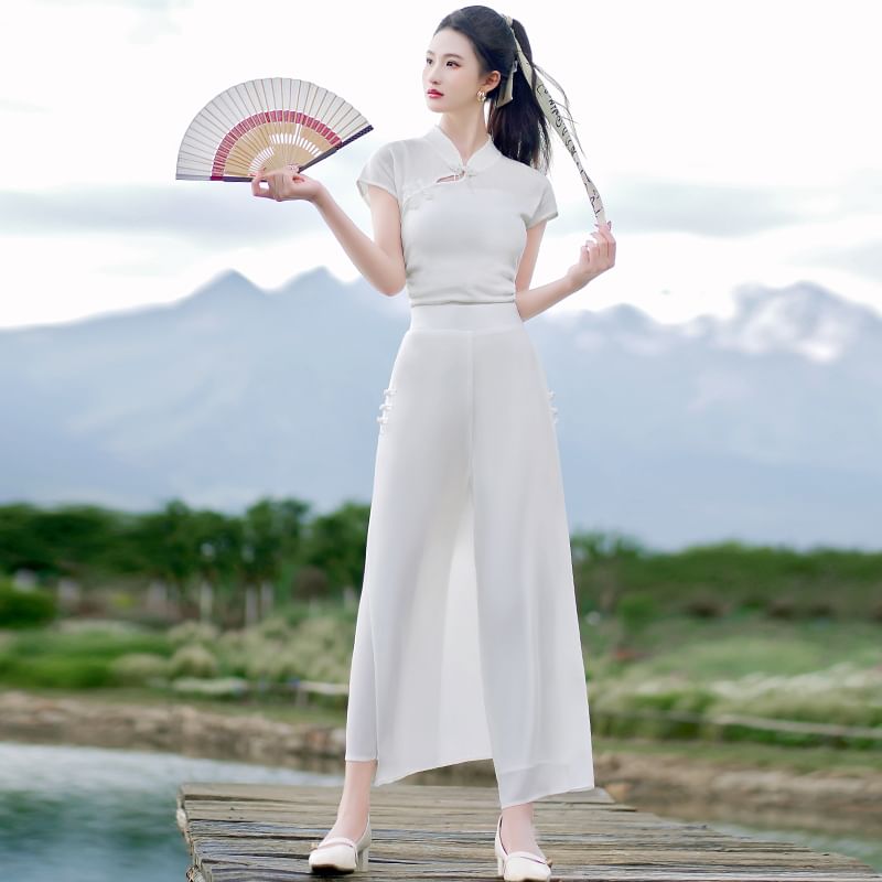 Traditional Chinese Short-Sleeve Stand Collar Plain Cutout Frog Buttoned Top / High Waist Cropped Culottes / Set SpreePicky