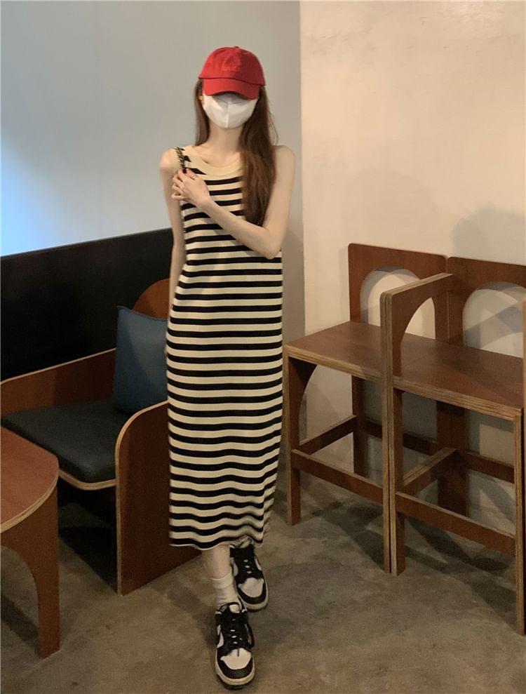 Striped Sleeveless Round Neck Bodycon Long Dress SpreePicky