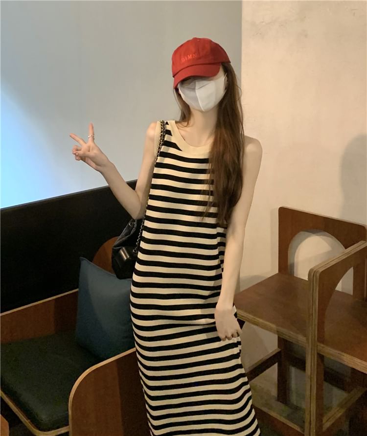 Striped Sleeveless Round Neck Bodycon Long Dress SpreePicky