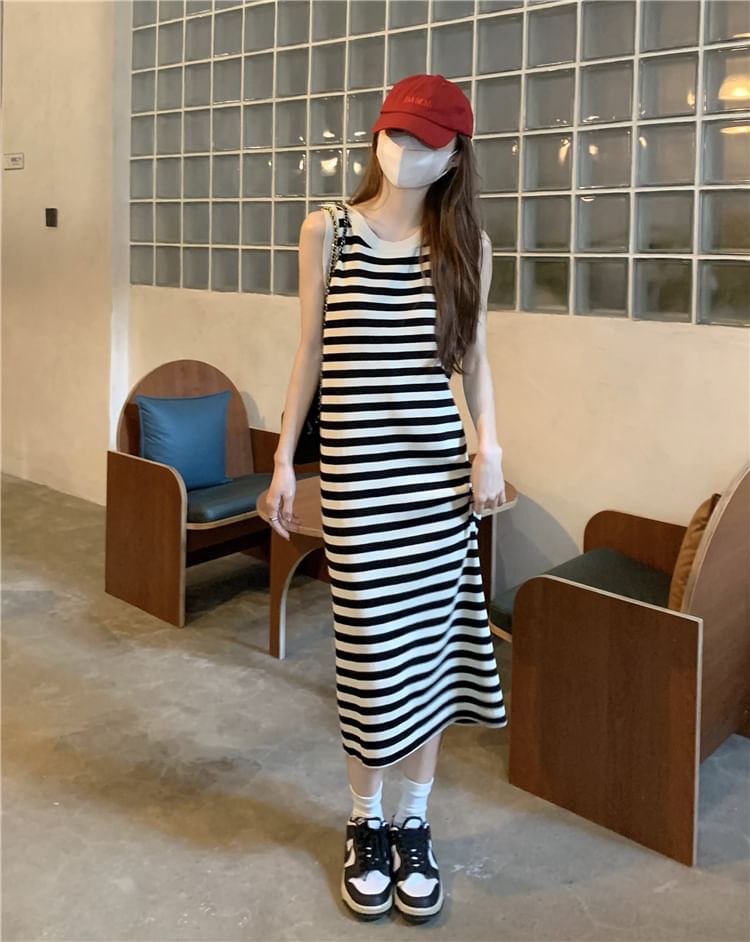 Striped Sleeveless Round Neck Bodycon Long Dress SpreePicky